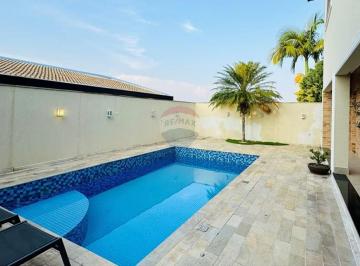 Casa · 360m² · 3 Quartos · Linda casa assobradada localizada no condomínio Ecopark Lagos