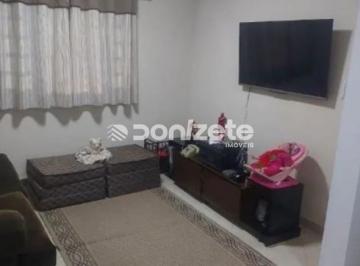 Casa · 111m² · 2 Quartos · 2 Vagas · Casa à venda em Santo André - Bairro Santa Maria, 245 m², financia e aceita permuta
