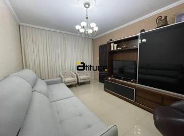 Casa · 250m² · 5 Quartos · Casa para à venda no Santo Antônio em Osasco por 689.000,00