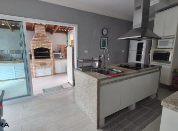 Casa · 180m² · 3 Quartos · 2 Vagas · Sobrado com 180 m² no Jabaquara/SP