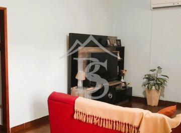 Casa · 107m² · 2 Quartos · 1 Vaga · Casa Assobradada no Bairro Maracanã, Praia Grande SP, com 2 dormitórios.