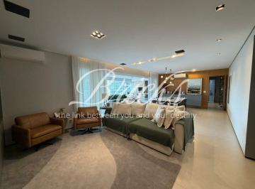Apartamento · 250m² · 3 Quartos · 4 Vagas · APARTAMENTO REFORMADO EM ANDAR ALTO COM 250M2 3 SUÍTES E 4 VAGAS RSVP