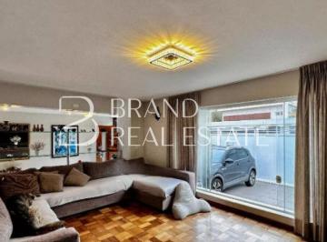 Casa · 250m² · 4 Quartos · 3 Vagas · Casa à Venda  Santo Amaro 250 m², 4 suítes e 3 vagas