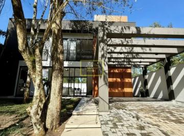 Casa · 247m² · 4 Quartos · 2 Vagas · Casa à Venda no Condomínio Mar Verde