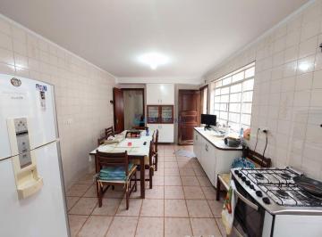 Casa · 145m² · 3 Quartos · 2 Vagas · Sobrado com 3 Dormitórios sendo 1 Suíte, próximo do Metro jabaquara