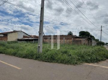 Casa · 468m² · Lote em Parque Montreal  -  Aparecida de Goiânia