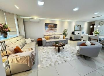 Casa · 350m² · 3 Quartos · 5 Vagas · Sobrado Mobiliado à Venda no Tatuapé  350m² | 3 Suítes | 5 Vagas
