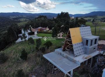 Casa · 170m² · 3 Quartos · 2 Vagas · Chalé Contemporâneo de Alto Padrão em Rancho Queimado