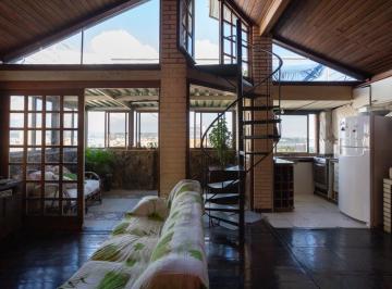 Apartamento · 93m² · 2 Quartos · 1 Vaga · Cobertura 2 dormitórios com vaga no Centro Histórico