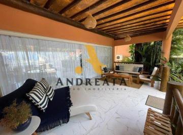 Casa · 277m² · 4 Quartos · 2 Vagas · Venda de Casa em Condomínio com 4 quarto(s), 4 suíte(s), 277 m², por R$ 3.3 milhões, no condomínio P
