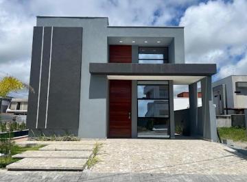 ba6d69276e7380e2c60e1190936bde3016259ee7 · Casa Nova de 125m2 com 3 Quartos e Piscina Privativa, em Condomínio Fechado