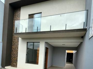 Casa · 129m² · 3 Quartos · Casa à venda em Londrina, Coliseu, com 3 quartos, com 129 m²