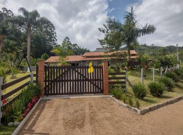 Rural · 1200m² · 3 Quartos · 1 Vaga · Sítio em Benedito Novo - Rio Ferro