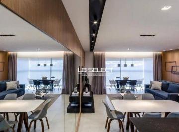 4cb8c8616102dd3c2274c461c7d02acac8208dc7 · Apartamento no no bairro Jardim Karaíba com duas suítes, a máster com closet e duas vagas de garagem