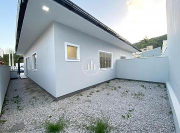 Casa · 80m² · 3 Quartos · 1 Vaga · Casa de 3 dormitórios sendo 1 suíte - Bairro Fundos, Biguaçu