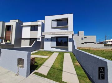 Casa · 99m² · 3 Quartos · Casa em Garopaba, loteamento Pedra Branca