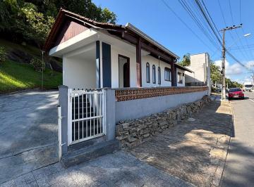 Casa · 100m² · 3 Quartos · 1 Vaga · Casa em Centro, Massaranduba/SC