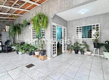 f3bf2bca-044a-458f-ae25-6221d4b7e93c.webp · Casa ampla - 3 vagas de garagens - QR O - Candangolandia