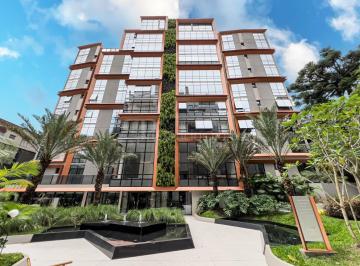 Apartamento · 227m² · 3 Vagas · Apartamento exclusivo no Cabral | 227,98 m  privativos | 3 suítes | 3 vagas