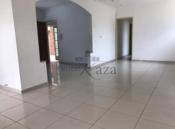 Casa · 337m² · 3 Quartos · 2 Vagas · Casa Padrão em São José dos Campos