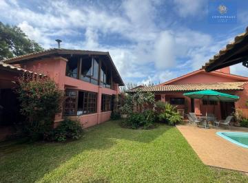 Casa · 3 Quartos · 3 Vagas · Sobrado em 3 terrenos próximo ao mar