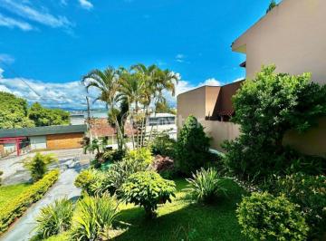 7466395c · Casa, 3 dormitórios, 562 m², em Abraão