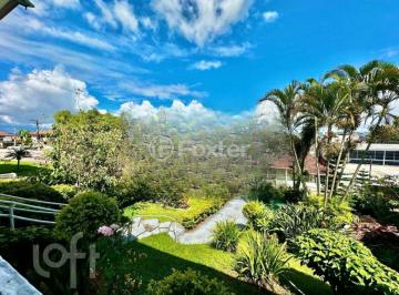 06ecfb76 · Casa, 3 dormitórios, 562 m², em Abraão