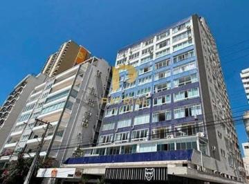 Apartamento · 186m² · 4 Quartos · 2 Vagas · Apartamento à venda no Centro em Balneário Camboriú/SC