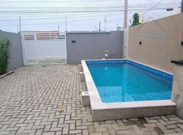 Foto 01 · Casa à venda em Itanhaém-SP, A 900 metros do mar,  bairro Grandesp: 2 quartos, 1 suíte, 3 vagas, 64,