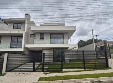 Casa de 3 quartos, Curitiba · Sobrado de Alto Padrão de Esquina no Uberaba