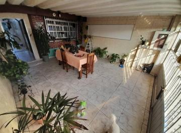 WHATSAPP IMAGE 2024 08 30 AT 164942 1 · Excelente casa geminada com 02 dormitórios, sendo 01 suíte, 02 vagas de garagem. O imóvel está local