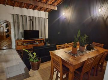 Casa de 3 quartos, Ribeirão Pires · Casa com 330 m² e 3 quartos à venda em Santana