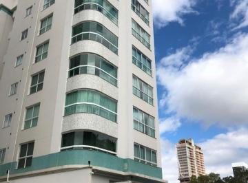 Foto 01 · RESIDENCIAL BRISA DA BRAVA - APARTAMENTO 02 SUÍTES - MOBILIADO - NA PRAIA BRAVA.
