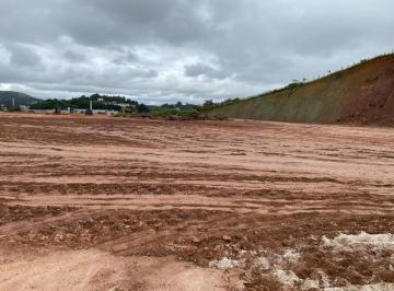 Foto 02 · Excelente oportunidade de investimento: Área industrial de 81.000m² à venda em Jandira-SP, no bairro