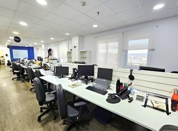 Comercial , São Paulo · Sala Comercial para locação na Barra Funda, 140 metros, 4 banheiros, copa e 4 vagas.