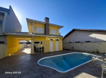 Casa · EXCELENTE SOBRADO COM PISCINA- APENAS 200MTRS DA PRAIA