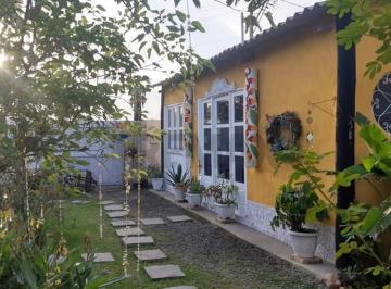 Casa · 250m² · 2 Quartos · 2 Vagas · Casa em Unamar com Preço Reduzido!