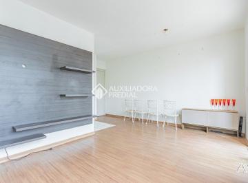 Apartamento · 67m² · 3 Quartos · 1 Vaga · Apartamento com 3 quartos e uma suíte, com vaga de garagem escriturada no bairro Humaitá.