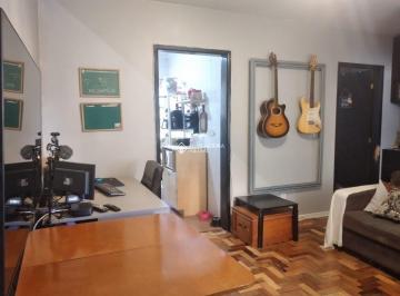 Apartamento · 40m² · 1 Quarto · Apartamento de 1 dormitóio no bairro Humaitá.