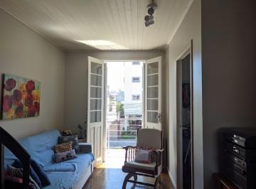 Casa · 100m² · 3 Quartos · 1 Vaga · Casa em segundo pavimento, com três quartos sendo uma suíte