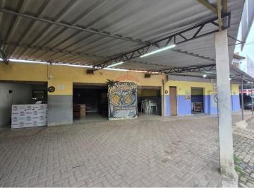 Comercial · 225m² · 2 Quartos · INVESTIMENTO IMPERDÍVEL! IMÓVEL COMERCIAL DE ESQUINA, JÁ LOCADO, RENDA MENSAL