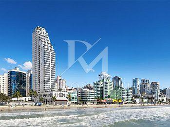 cna_gran_fachada_733_pf_b_logo-17707450114239.jpg · Apartamentos de alto padrão frente mar na Meia Praia, Itapema