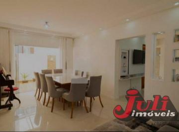 Apartamento · 204m² · 3 Quartos · 2 Vagas · CENTRO - 3 DORMITÓRIOS 1 SUÍTE E 2 VAGAS