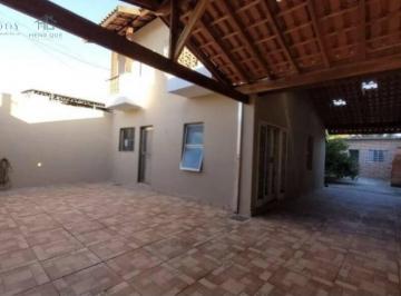 Casa · 210m² · 4 Quartos · 6 Vagas · Amplo Sobrado com Suíte, Edícula e Quintal com Churrasqueira