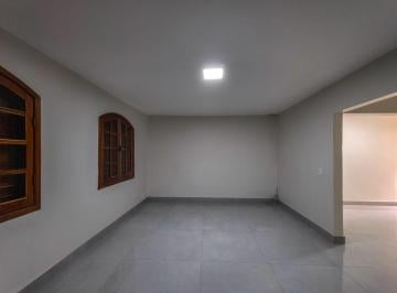 Casa de 3 quartos, Brasília · Casa na QE 26 do Guará II Reformada| 3 Quartos | 1 Suíte | 3 Vagas de Garagem