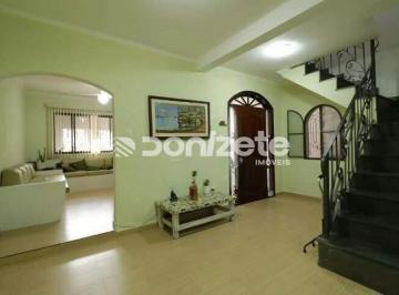 Casa · 249m² · 4 Quartos · 3 Vagas · Sobrado de 4 Quartos na Vila Gilda, Santo André – Financia e Aceita Permuta