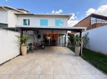 Casa · 114m² · 3 Quartos · 4 Vagas · CASA GEMINADA | 3 QUARTOS | 4 VAGAS| BAIRRO SANTA AMÉLIA 