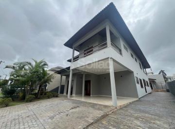 Casa · 420m² · 5 Quartos · 6 Vagas · Casa com 05 quartos, sendo 01 suíte , escritório e área de churrasqueira com piscina para alugar no