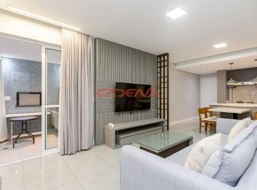 Apartamento · 96m² · 2 Quartos · 1 Vaga · Apartamento com 2 suítes e 1 vaga para aluguel no Centro