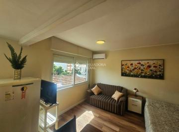 Apartamento · 25m² · 1 Quarto · JK mobiliado em andar alto e muito sol no Centro Histórico